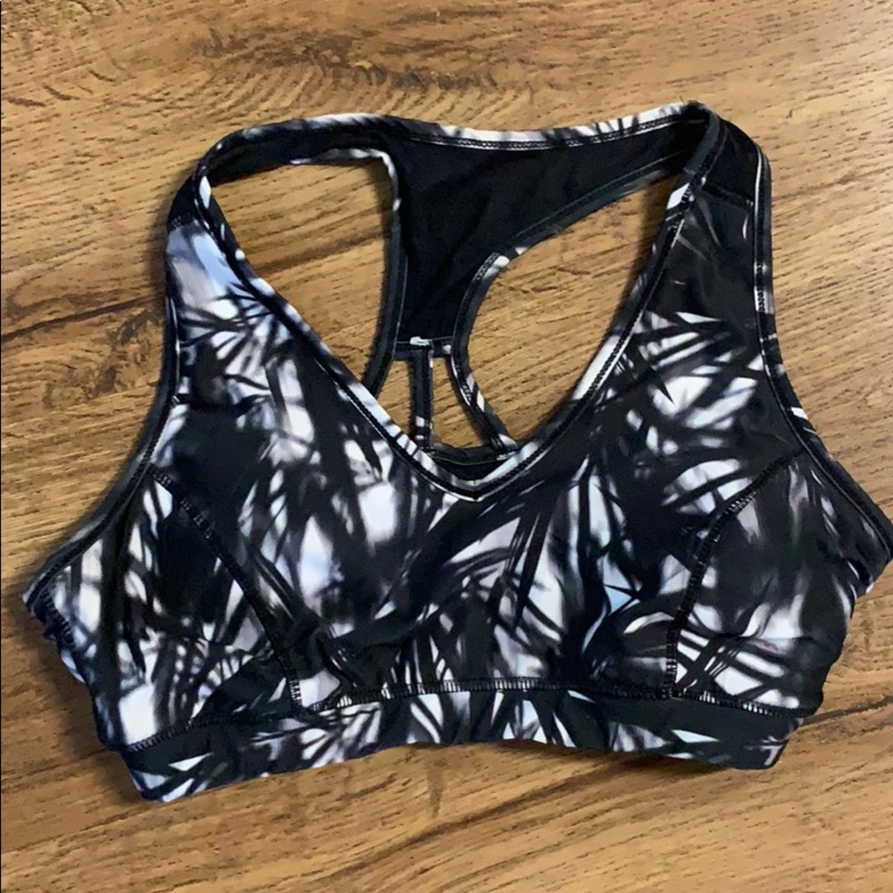 Sports bra